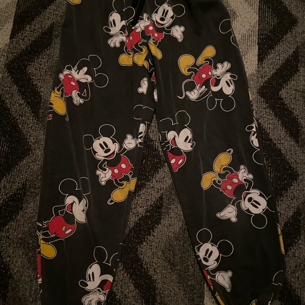⭐️ MICKEY MOUSE SWEATER PANTS ⭐️
